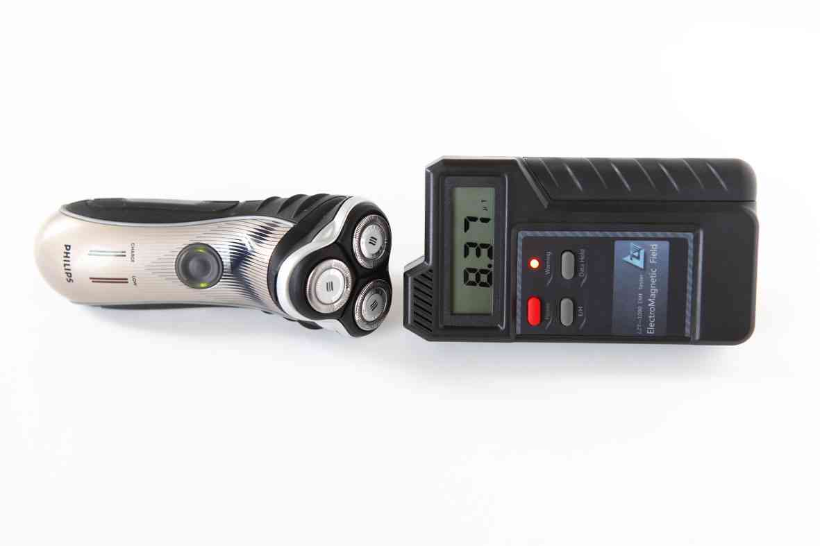 LZT-1000 電磁輻射測試儀，電磁場強(qiáng)度檢測儀檢測剃須刀電磁輻射