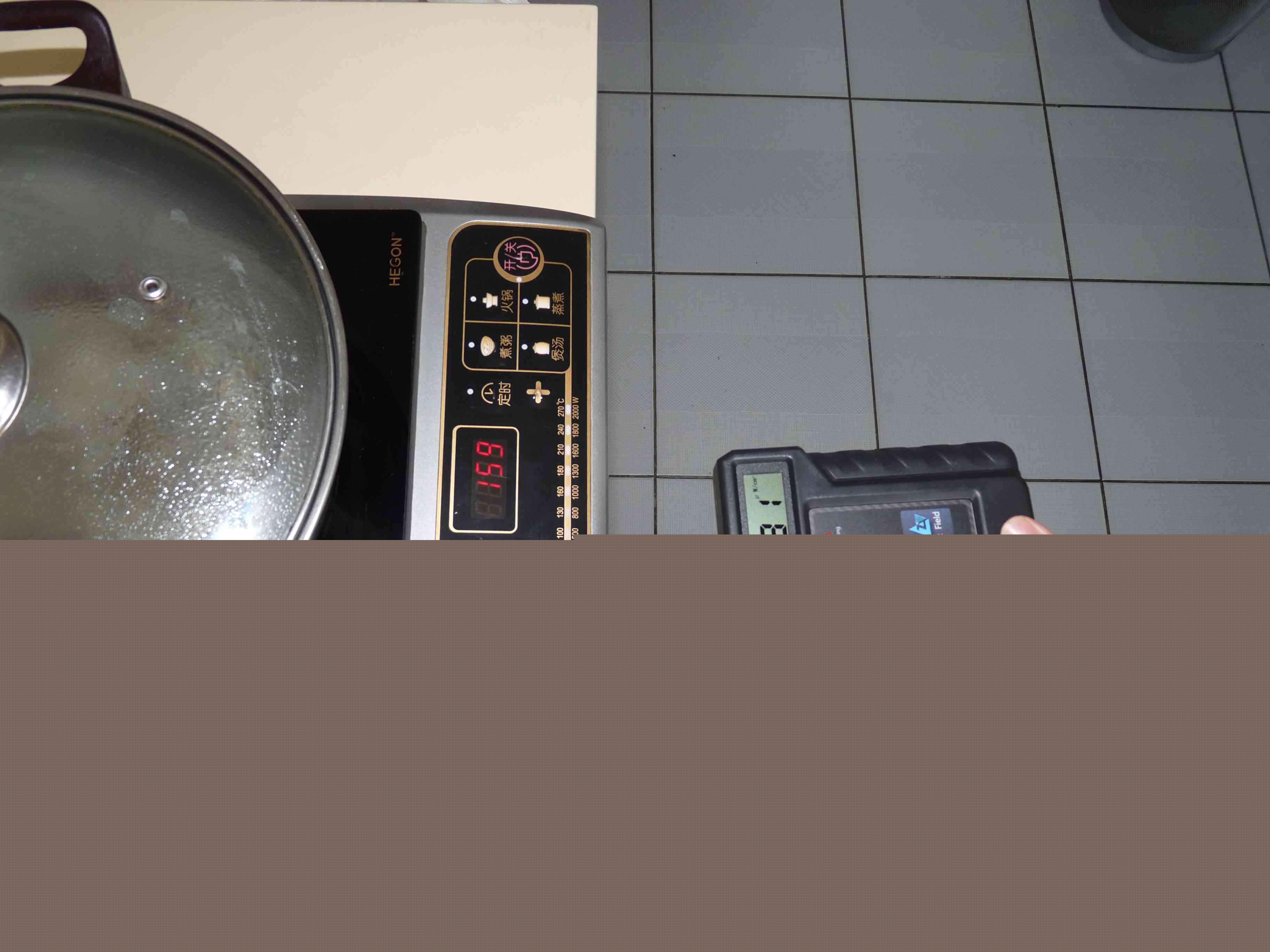 LZT-1110 電磁輻射測(cè)試儀測(cè)量電磁爐電腦輻射數(shù)值