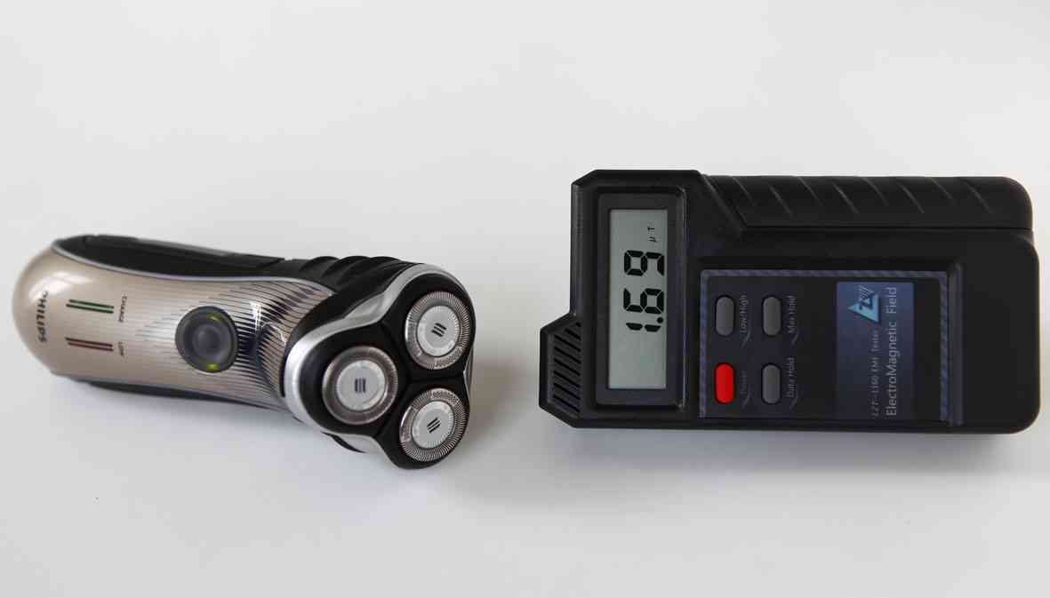 LZT-1160 磁場強度測試儀，高斯計，特斯拉計測量剃須刀電磁輻射圖片